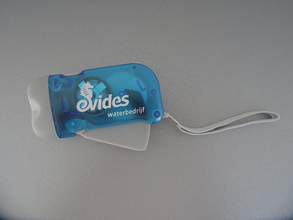 Knijpkat zaklamp met dynamo van Evides Waterbedrijf, Ophalen of Verzenden, Nieuw, Accu