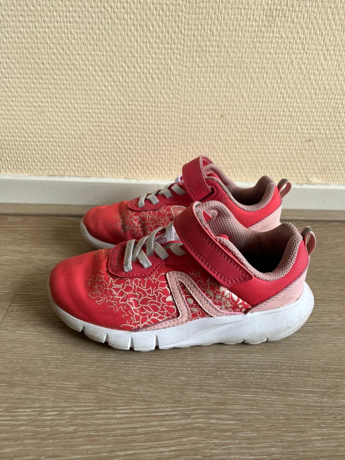 Gymschoenen, Ophalen, Zo goed als nieuw, Jongen of Meisje, Sportschoenen