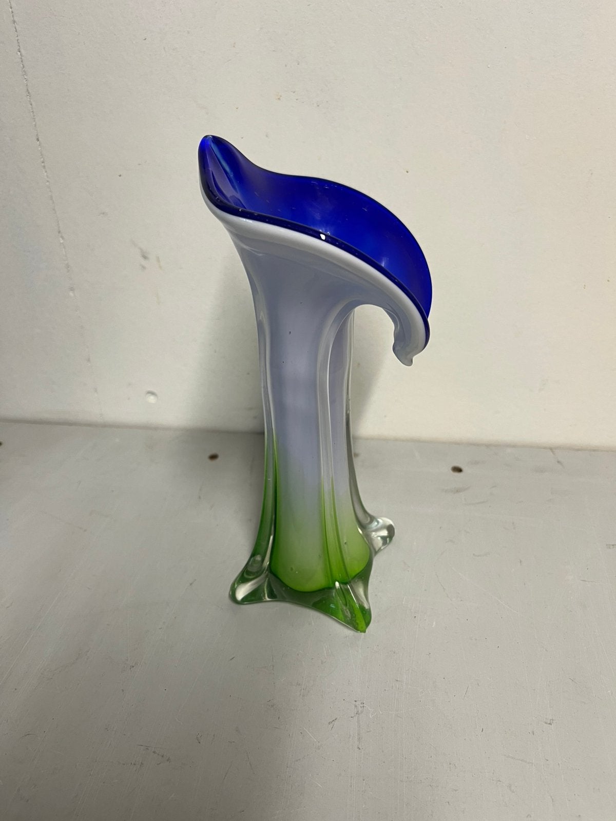 Murano Collectiestijl Tulpvormig handgeblazen vaas, Ophalen of Verzenden