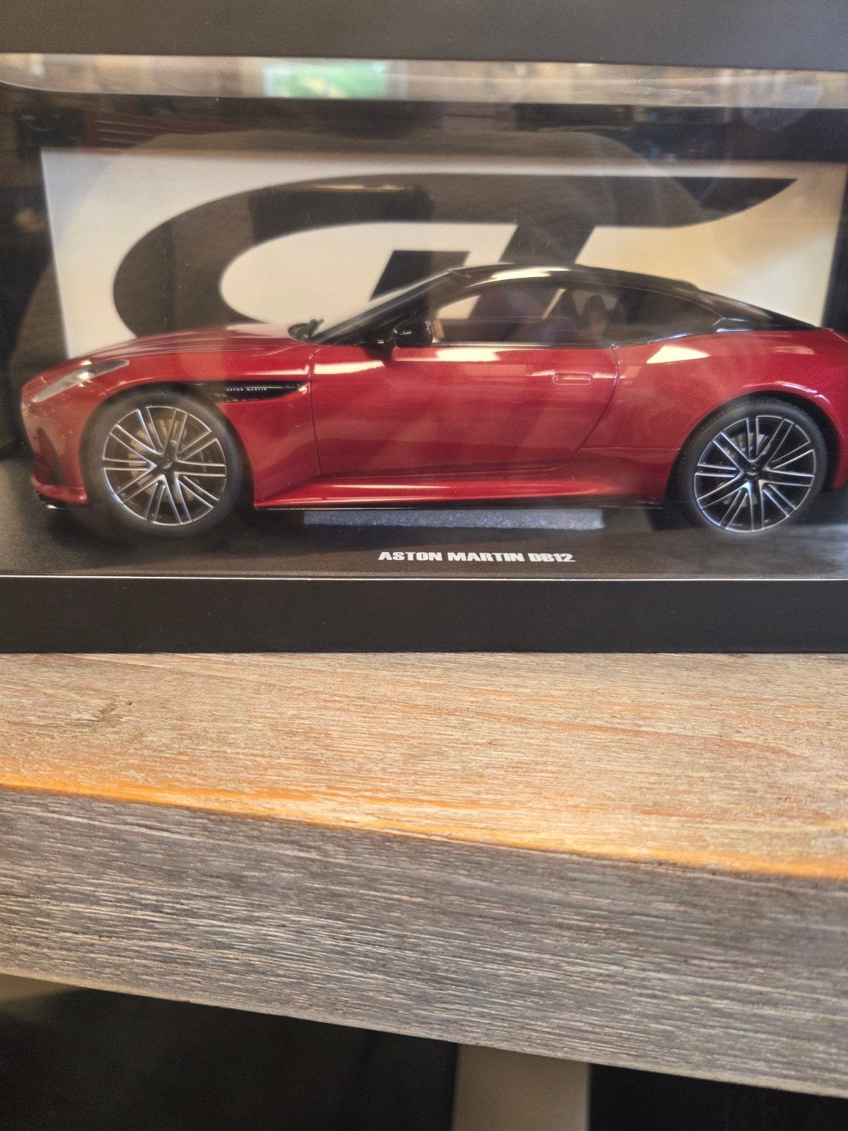 Aston martin db12 nieuw in doos, Ophalen of Verzenden, Groter dan 1:32, Auto, Overige merken