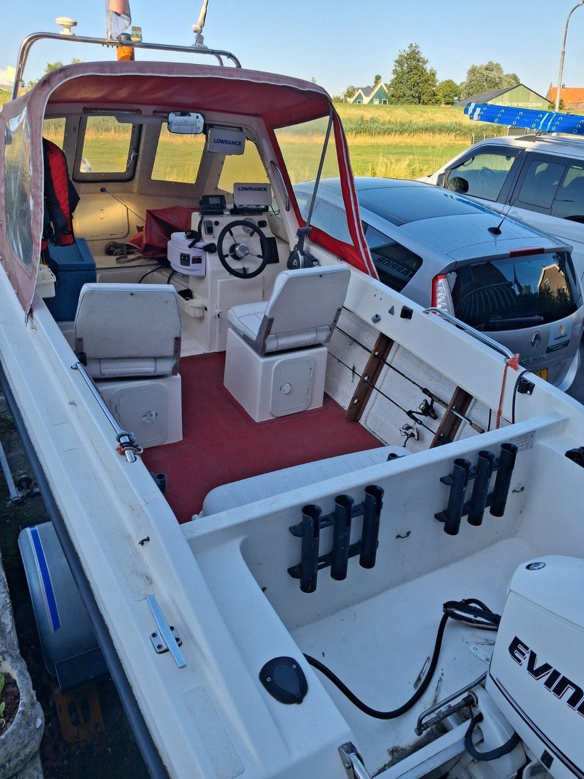 Visboot Warrior 165 75pk en 4pk hulpmotor en trailer., Zo goed als nieuw, Ophalen, 70 pk of meer, Buitenboordmotor