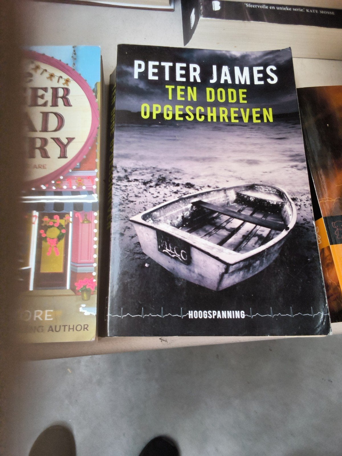 Diverse thrillers en romans - Zo goed als nieuw, Ophalen of Verzenden, Zo goed als nieuw, Diverse auteurs