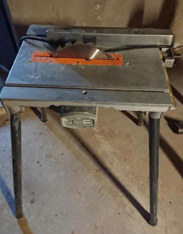 Elu zaagtafel, Doe-het-zelf en Verbouw, Gereedschap | Zaagmachines, Ophalen, Gebruikt, Afkortzaag, 30 tot 70 mm