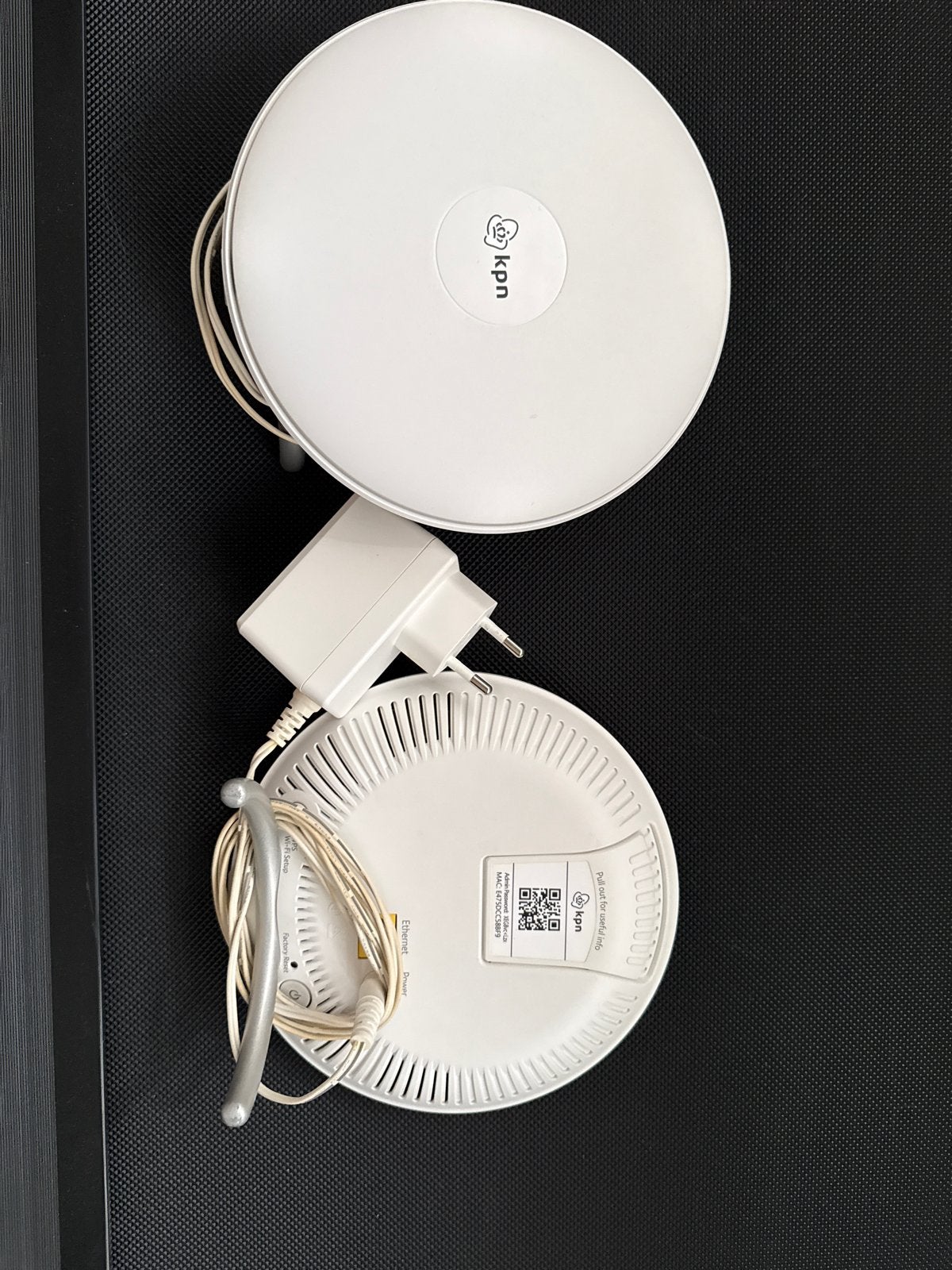 KPN Wifi Versterker / Router 2 st, Computers en Software, Routers en Modems, Zo goed als nieuw, Router, Ophalen of Verzenden