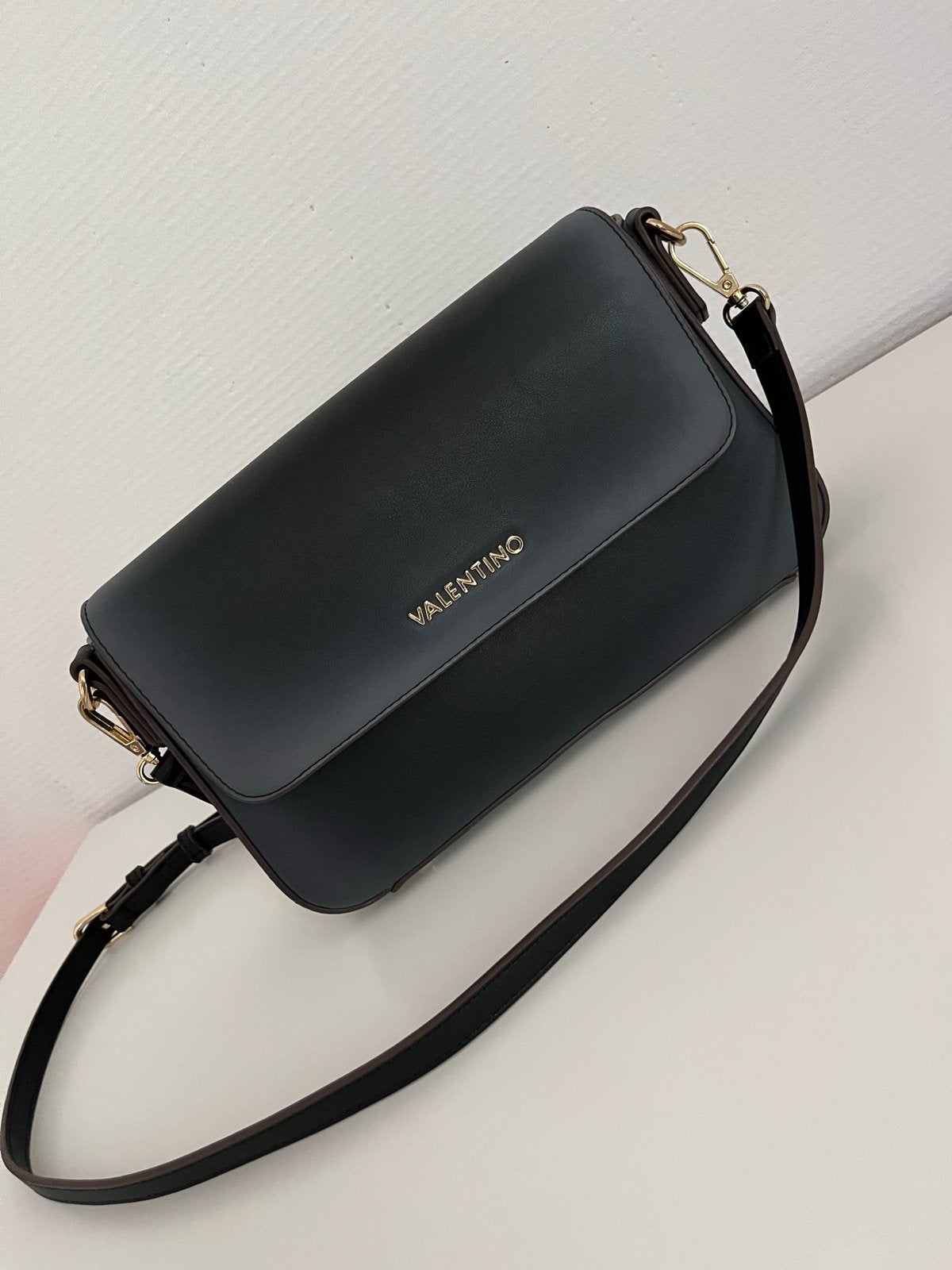 Stijlvolle Valentino tas met gradient kleur, Ophalen of Verzenden, Zo goed als nieuw, Overige kleuren, Schoudertasje
