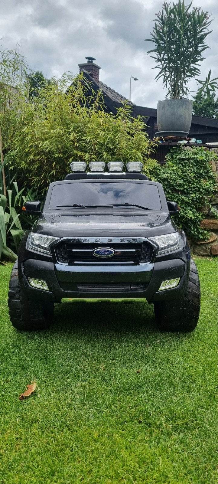 Ford Ranger 2 persoons 4x4 Elektrische Kinderauto Zwart, Ophalen, Gebruikt, Afstandsbediening