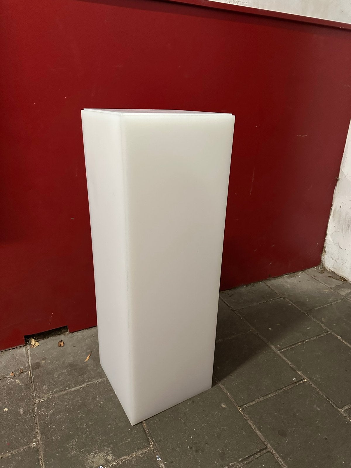 Witte kunststof zuil/sokkel - 91x31x31 cm, Ophalen, Gebruikt