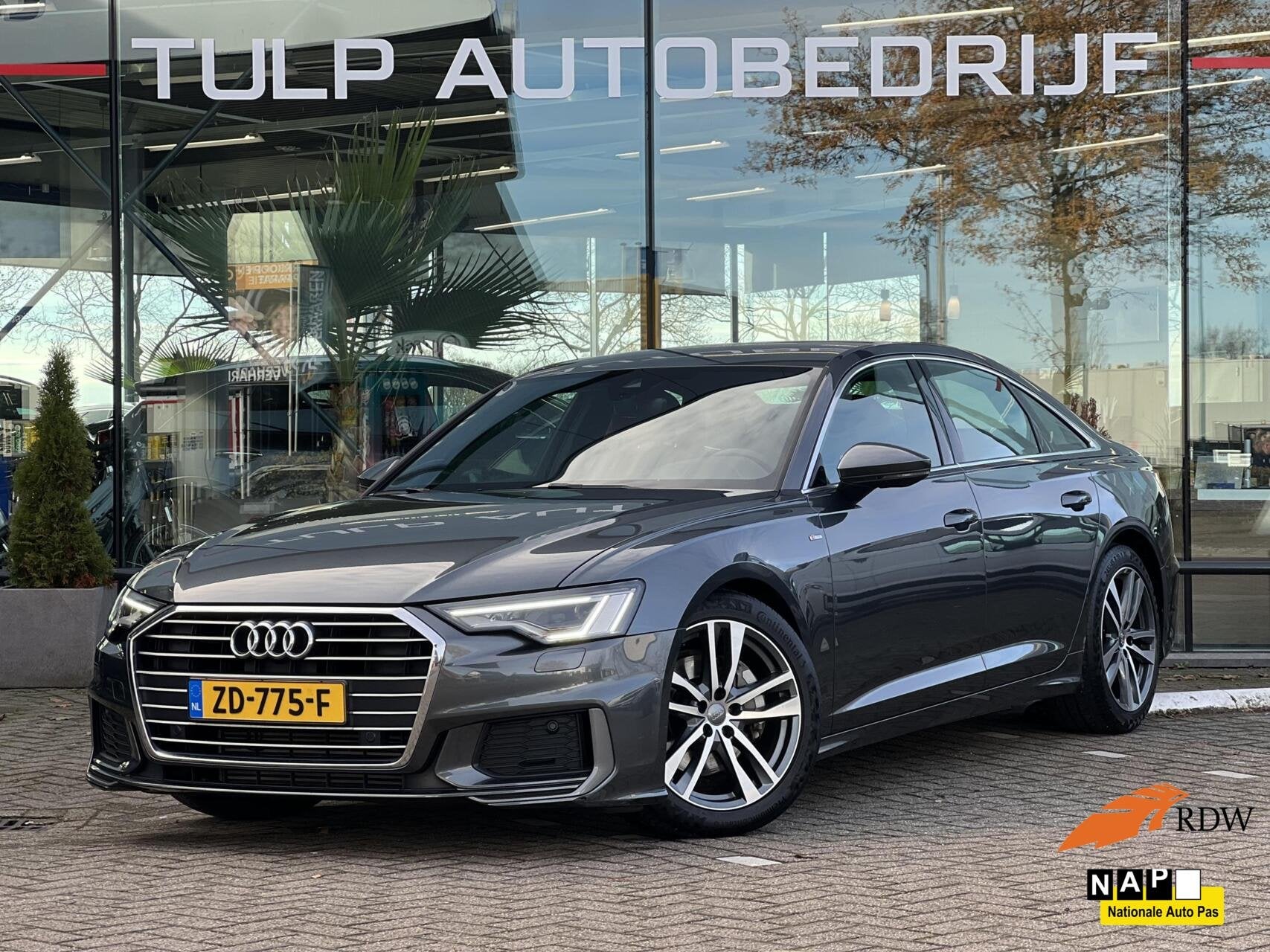 Audi A6 Limousine 45 TFSI Sport S line edition NAP NL AUTO, Auto's, Dealer onderhouden, Gebruikt, 4 cilinders, Leder en Stof