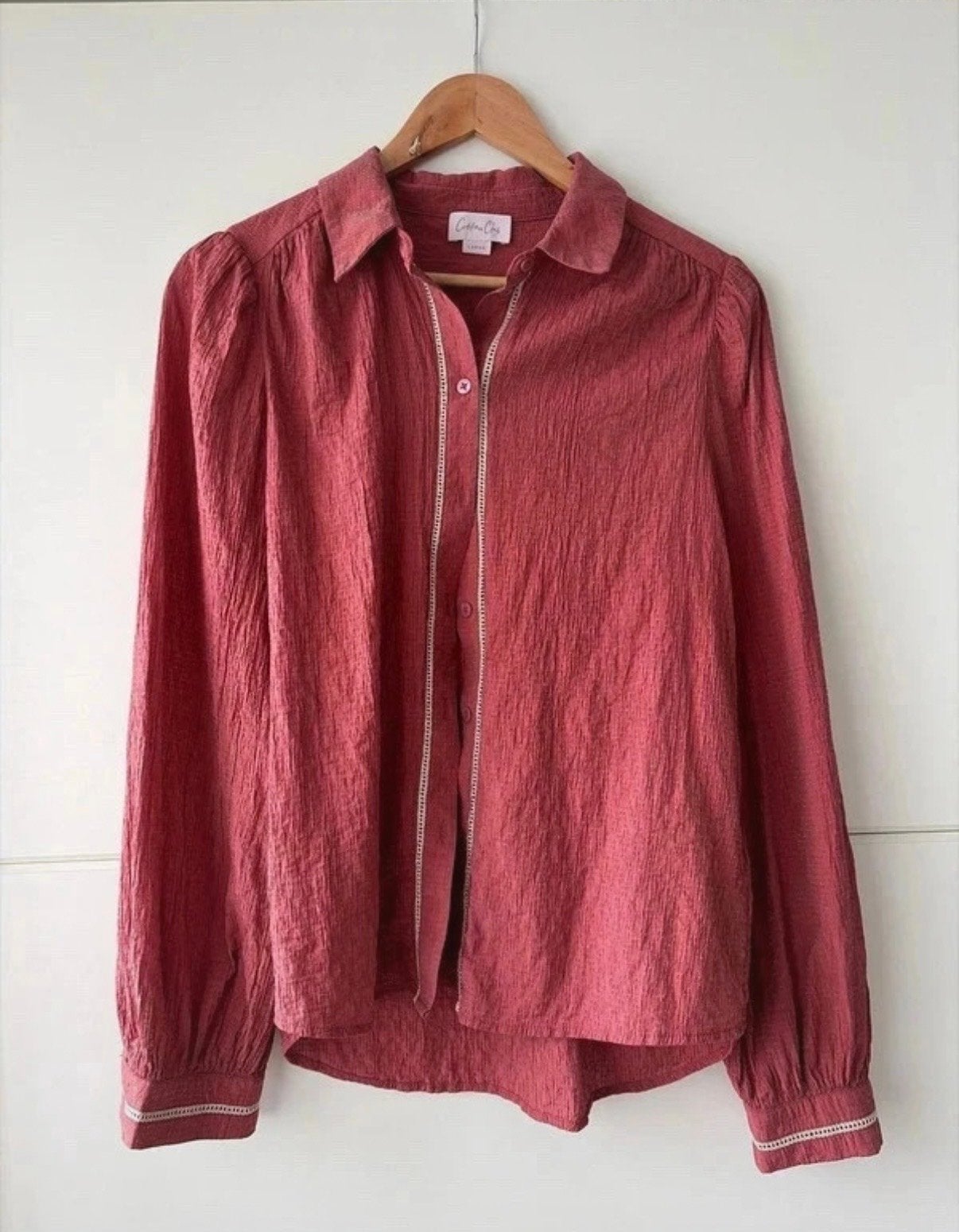 Zo goed als nieuwe warm rode blouse van Cotton Club, Kleding | Dames, Blouses en Tunieken, Ophalen of Verzenden, Zo goed als nieuw