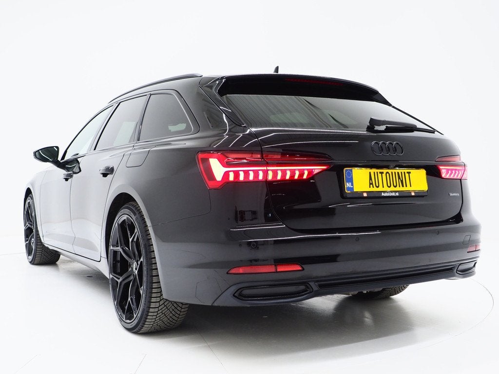 Audi A6 Avant 50 TFSI e quattro Full Black | Panoramadak | H, Auto's, Audi, Automaat, 77 km/l, 4 cilinders, Zwart