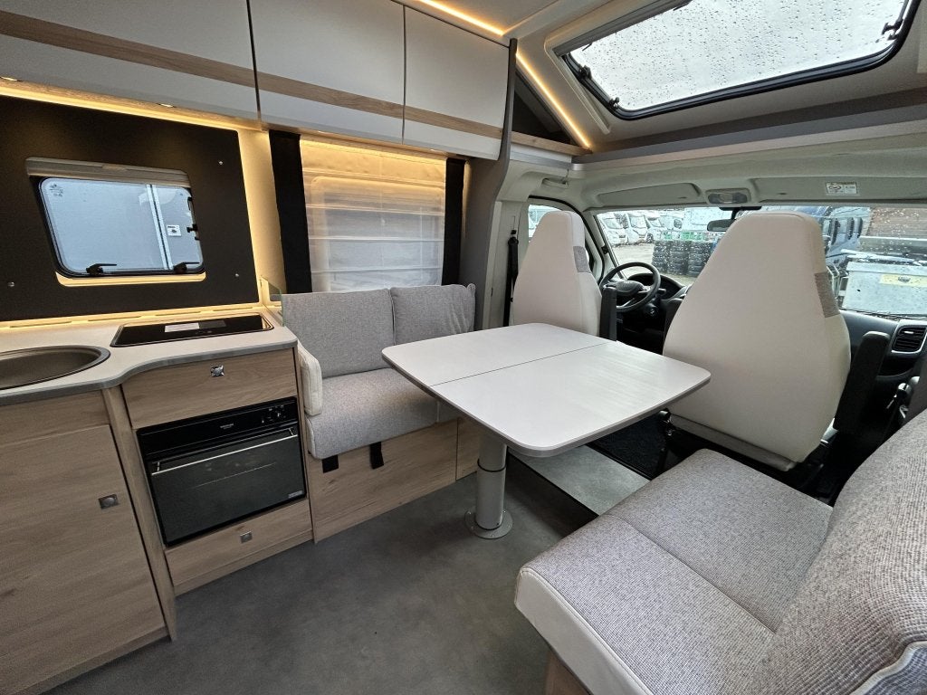Dethleffs Just Camp T 7052 EBL - Automaat, Caravans en Kamperen, Campers, Automaat, Fiat, Tot en met 2, Bedrijf