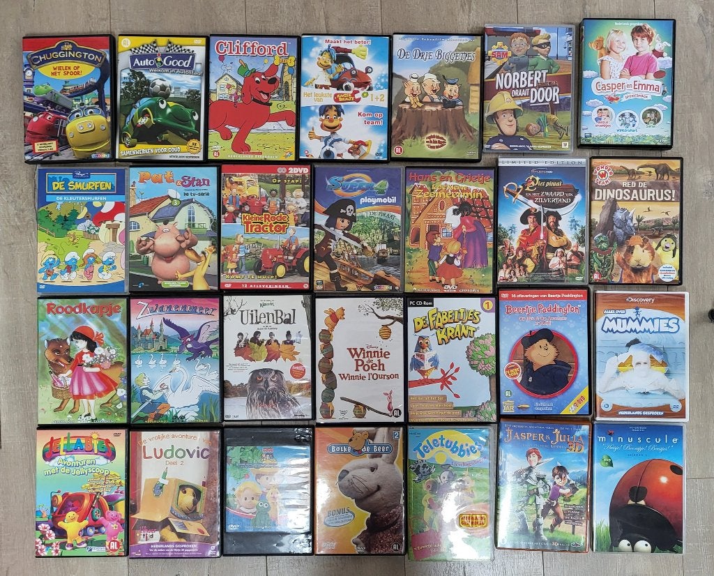 Kinder dvd's (28 stuks), Gebruikt, Animatie, Alle leeftijden, Overige typen