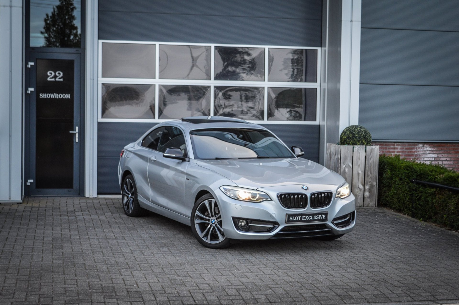 BMW 2-serie Coupé 220i High Executive|SPORT| DAK|XENON|LEDE, Automaat, Achterwielaandrijving, Gebruikt, 4 cilinders