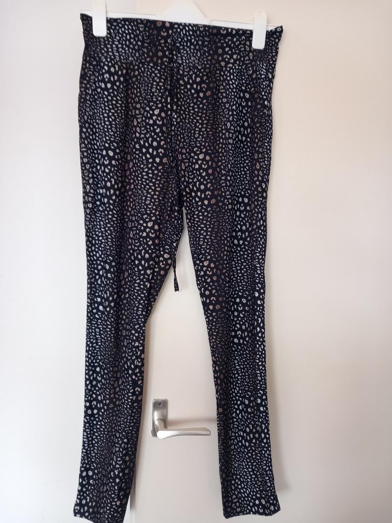 Mooie broek xl travelstof., Kleding | Dames, Ophalen of Verzenden, Zo goed als nieuw, Maat 46/48 (XL) of groter, Zwart