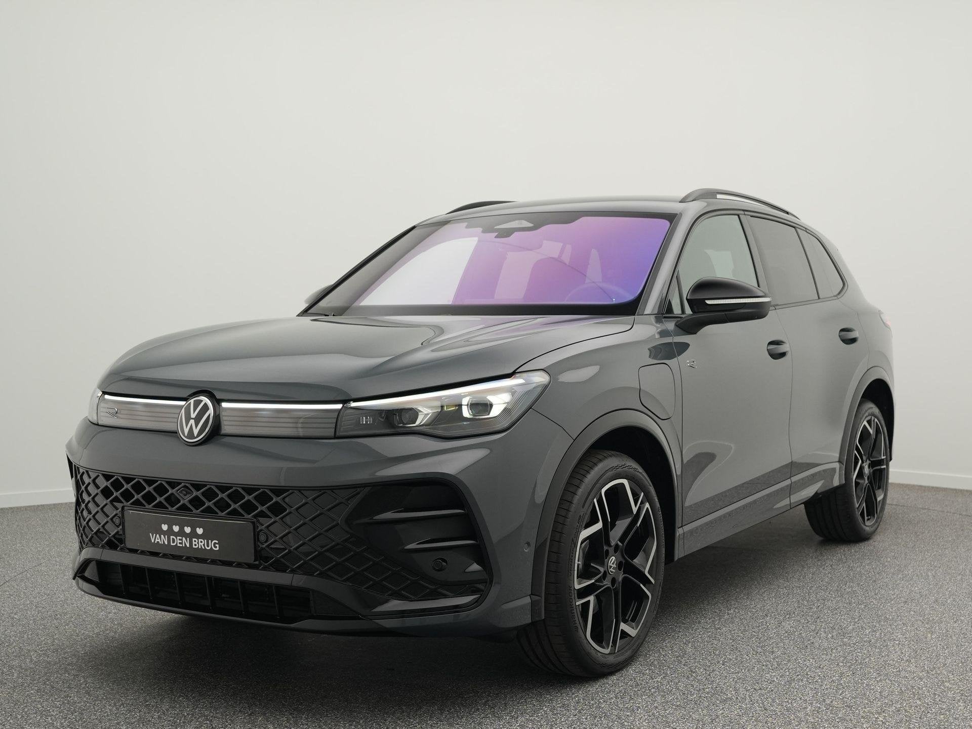 Volkswagen Tiguan R-Line 1.5 eHybrid 204 PK | Matrix LED IQ, Stof, Plug-in hybride, Bedrijf, SUV of Terreinwagen