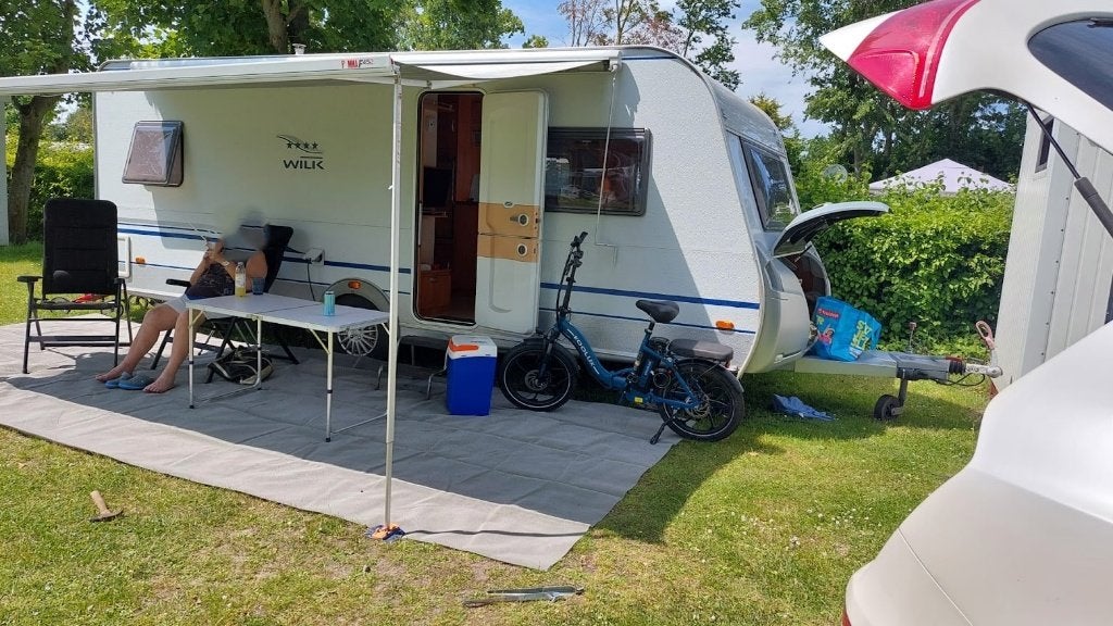 Wilk Caravan 2008, Caravans en Kamperen, Caravans, Omvormbare zithoek, Rondzit, Particulier, 6 tot 7 meter