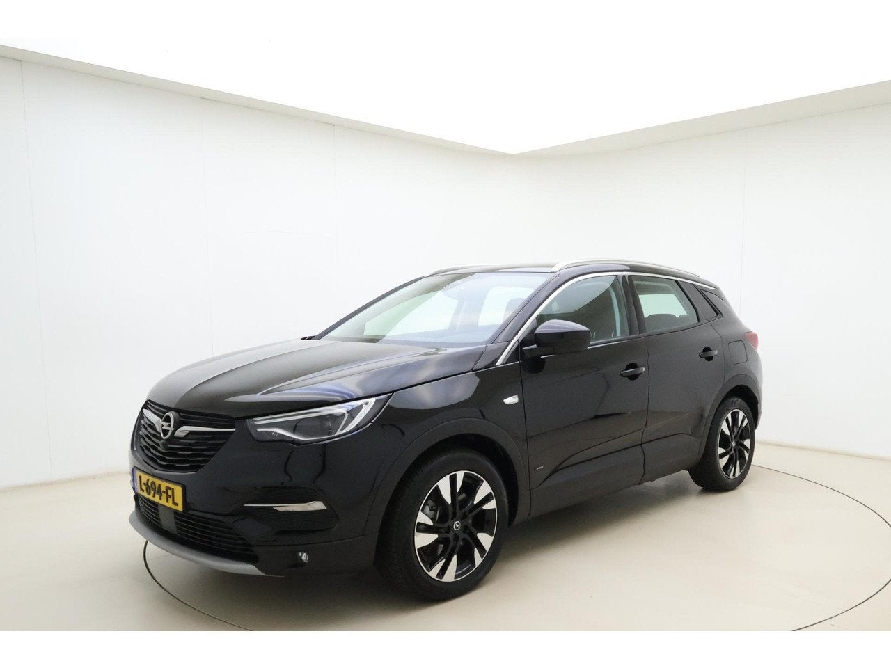 Opel Grandland X 1.6 Turbo Hybrid Business Elegance 225 PK A, Auto's, 228 pk, 4 cilinders, Zwart, Origineel Nederlands
