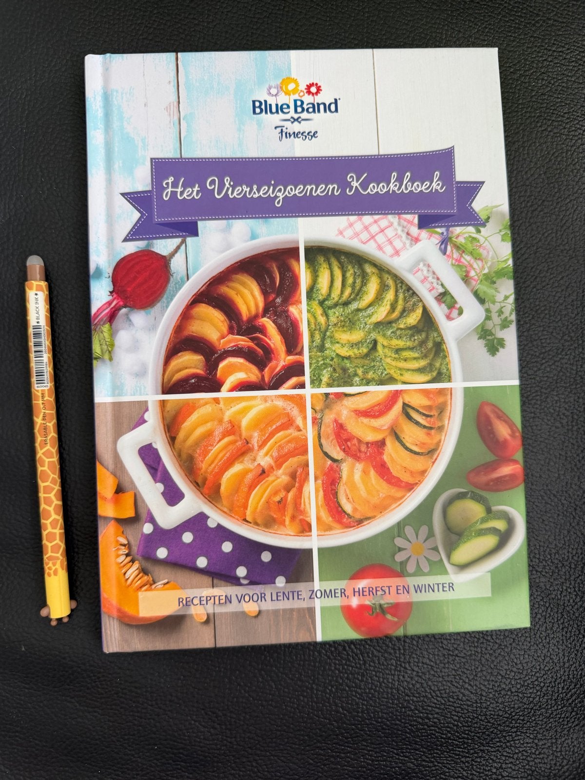 Het Vierseizoenen Kookboek - Blue Band Finesse, Voorgerechten en Soepen, Ophalen of Verzenden, Zo goed als nieuw, Gezond koken