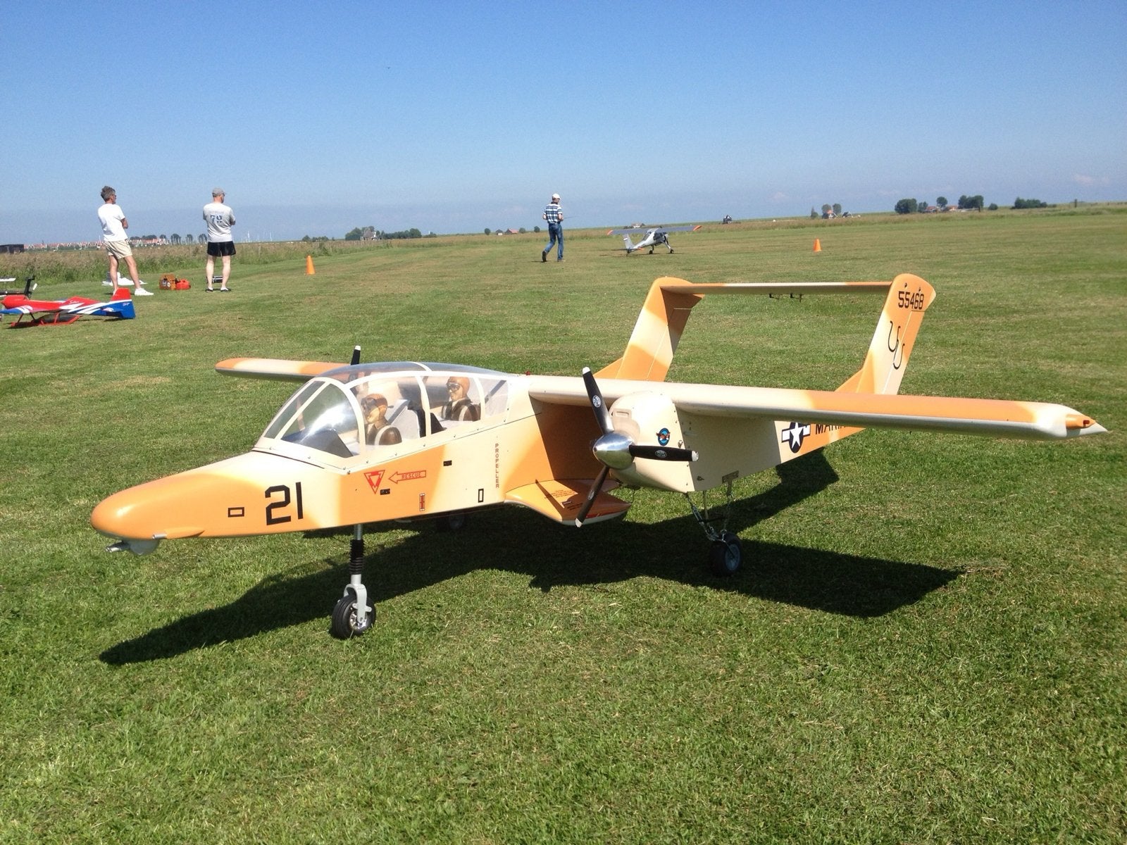 OV-10 Bronco KMP Models - Zeldzaam, klaar voor elektro, Hobby en Vrije tijd, Modelbouw | Radiografisch | Vliegtuigen, Ophalen