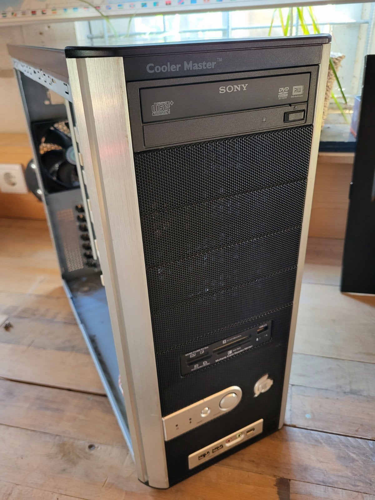 Cooler Master PC Behuizing met Voeding, Ophalen, Gebruikt