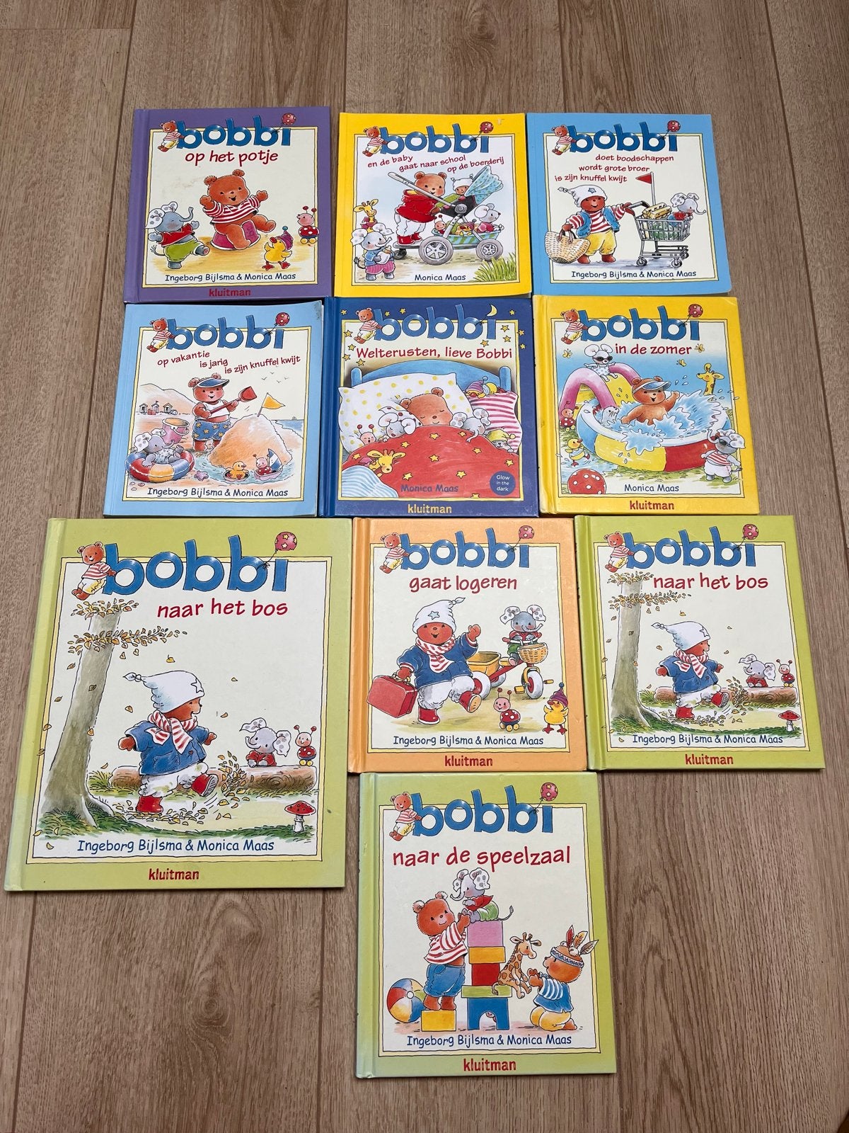 Grote collectie Bobbi boeken - 10 stuks, Ophalen of Verzenden, Gelezen, 2 tot 3 jaar