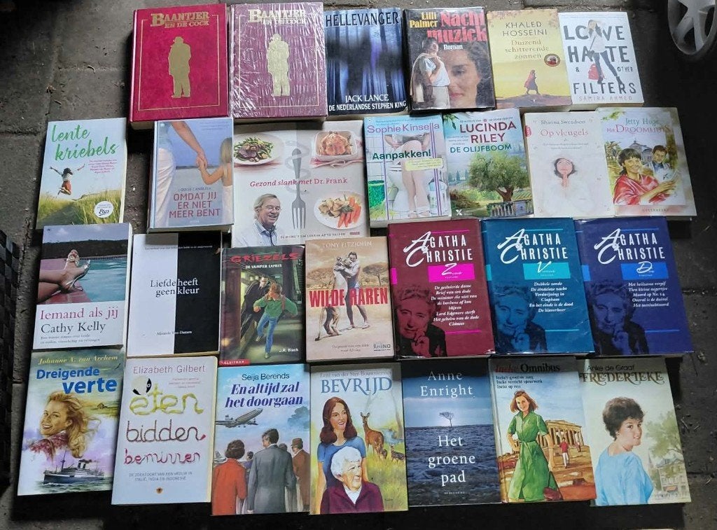 boeken 1 koop 20 euro of ruilen, Ophalen, Gelezen