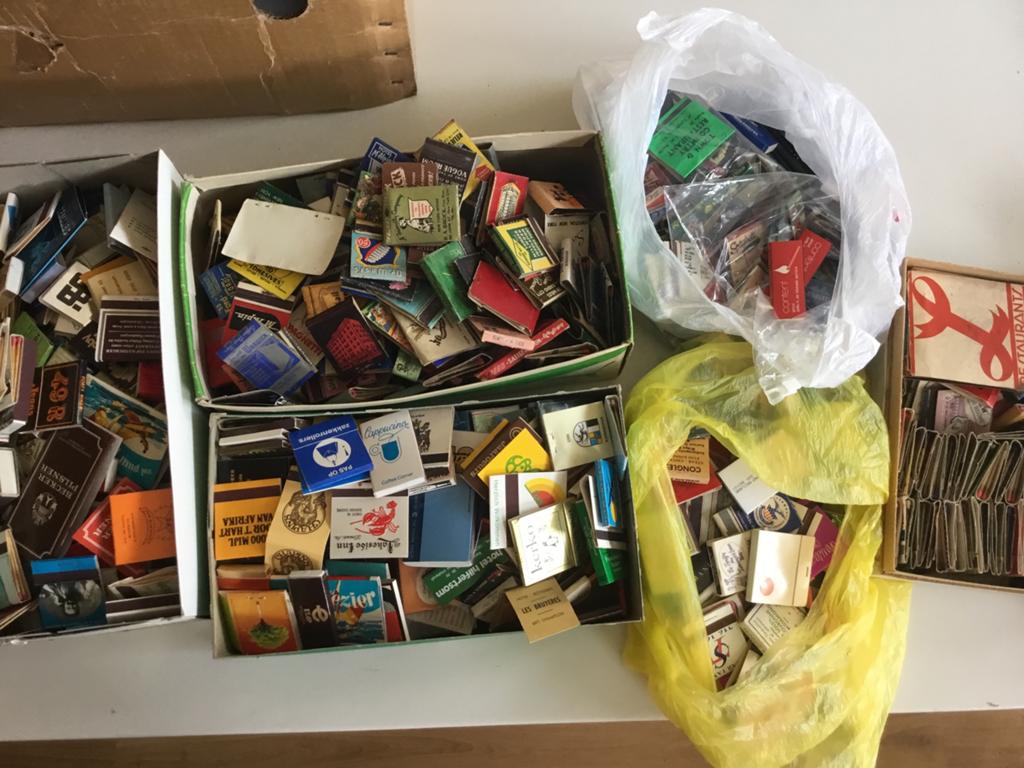 Heel veel luciferboekjes, honderden, Ophalen, Gebruikt
