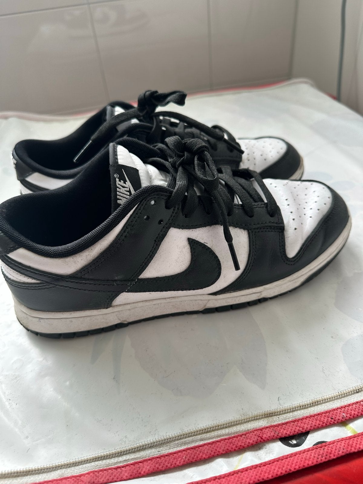 Nike Dunk Low Panda - Maat 42, Ophalen of Verzenden, Gedragen, Zwart, Sneakers of Gympen