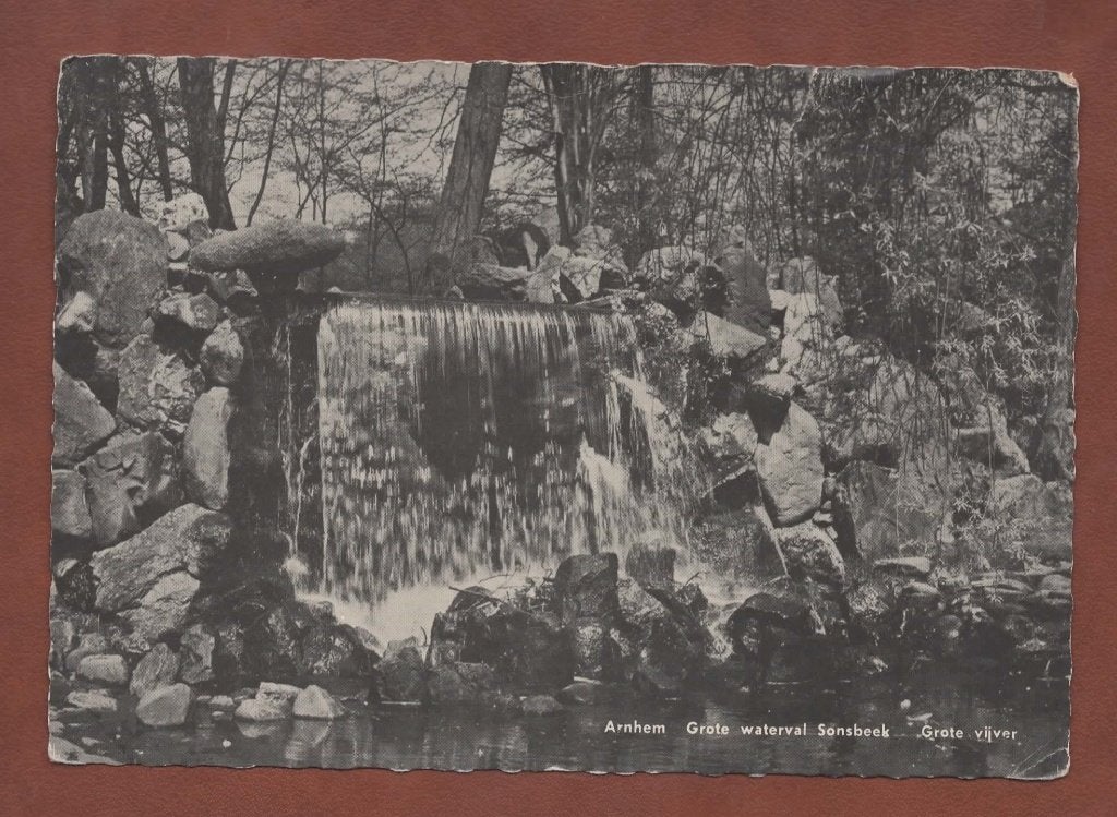 Arnhem - Sonsbeek - Grote waterval - 1962 (pst. Brummen), Ophalen of Verzenden, 1960 tot 1980, Gelopen, Gelderland