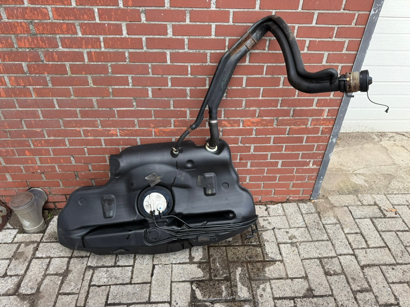 Toyota Corolla E12 T-sport Brandstoftank met vulhals, Ophalen of Verzenden, Gebruikt, Toyota