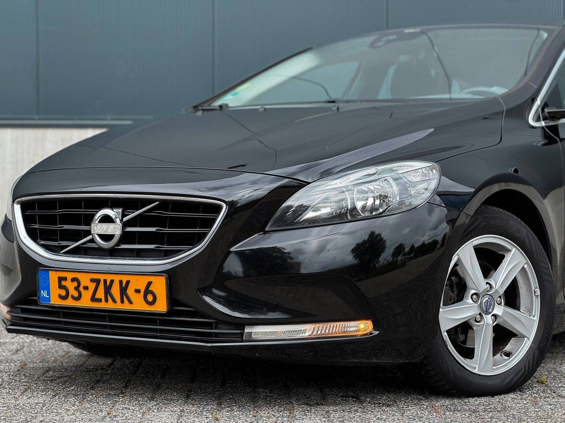 Volvo V40 1.6 D2 Momentum, Auto's, Volvo, Voorwielaandrijving, Euro 5, 28 km/l, Gebruikt