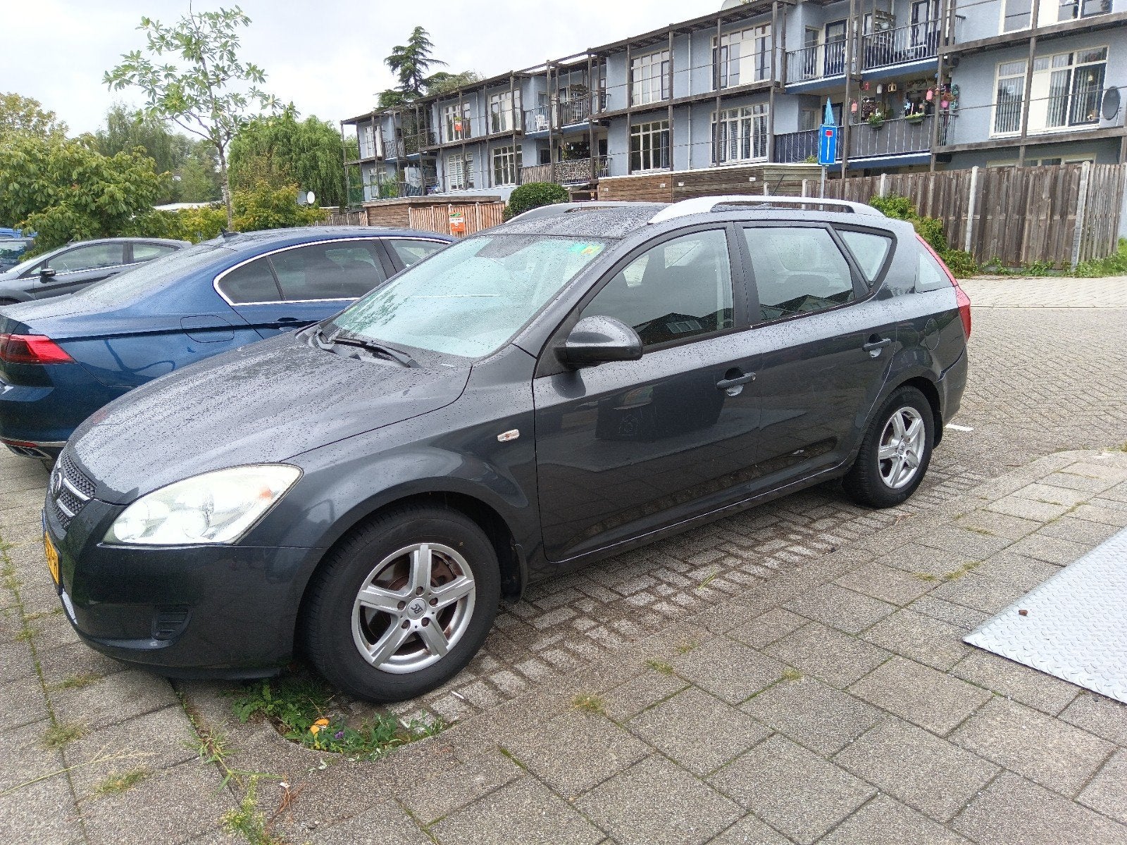 Kia (Pro) Cee d 1.4 Sporty Wagon 2009 Grijs, Voorwielaandrijving, 4 cilinders, 1396 cc, Handgeschakeld