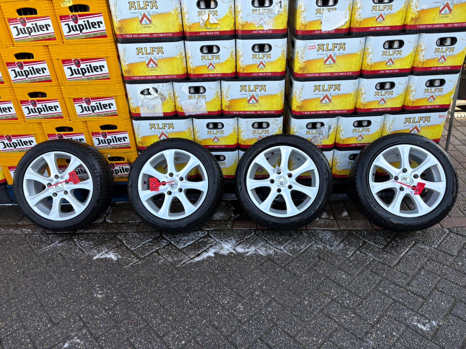Goodyear winterbanden met lichtmetalen velgen 16 inch, Ophalen, Gebruikt, 16 inch, Banden en Velgen