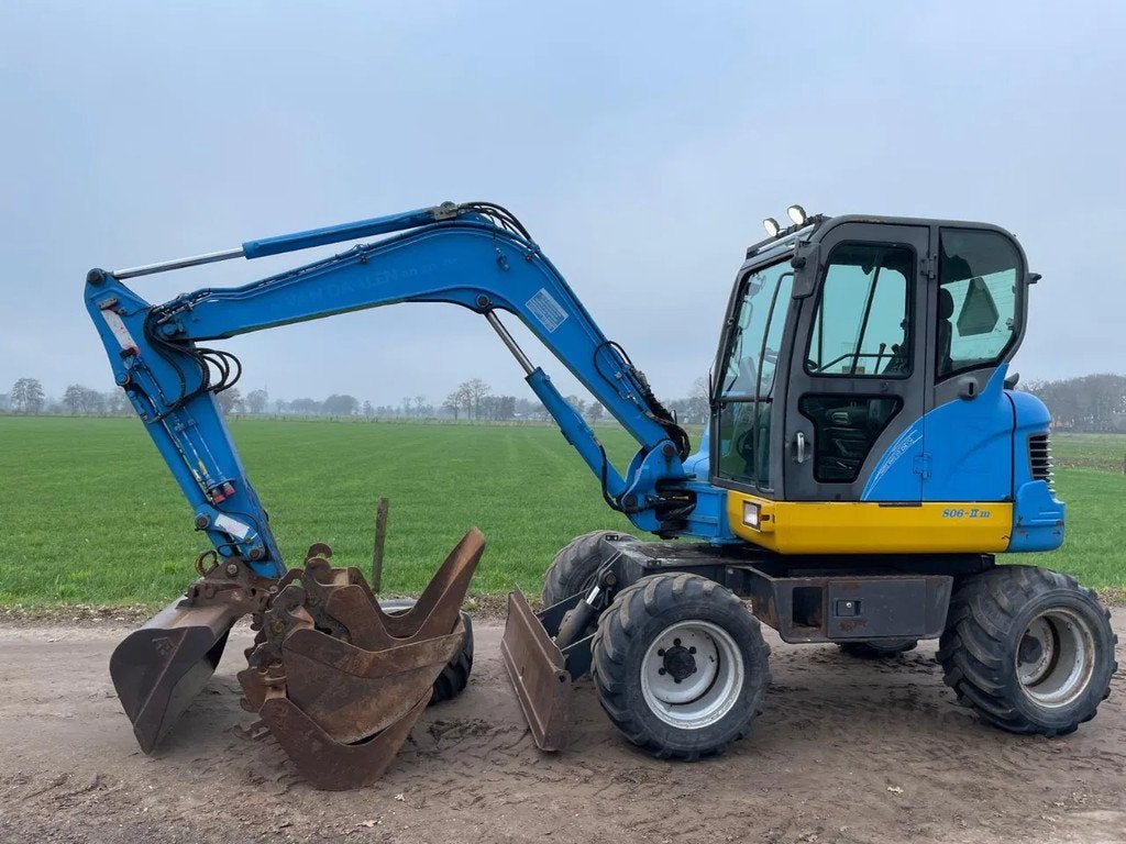 Doosan DX55 WD Bandenkraan Graafmachine (bj 2010), Graafmachine