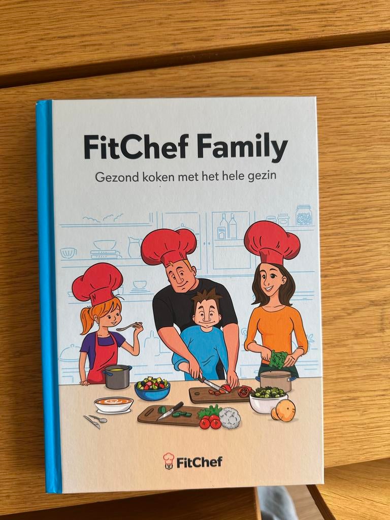 Mark van Oosterwijck - FitChef Family, Boeken, Kookboeken, Zo goed als nieuw, Voorgerechten en Soepen, Hoofdgerechten, Overige gebieden