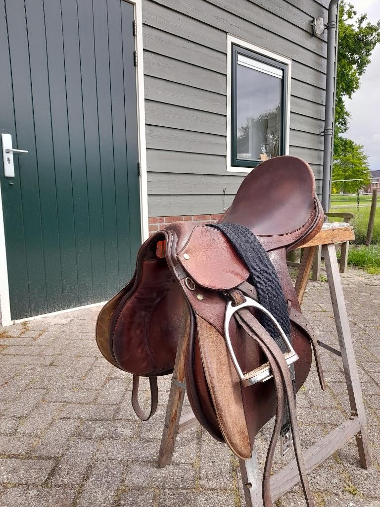 Rijzadel, Dieren en Toebehoren, Paarden en Pony's | Zadels, Ophalen, Gebruikt, Overige soorten