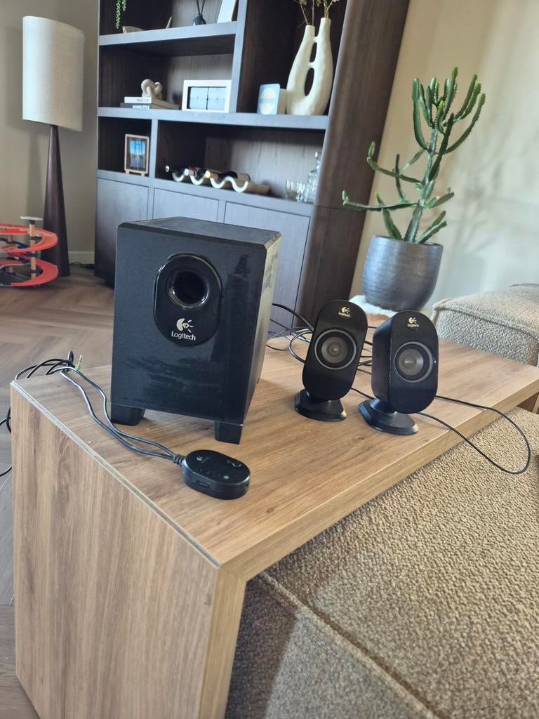 Logitech speakerset zwart x210, Ophalen of Verzenden, 120 watt of meer, Overige merken