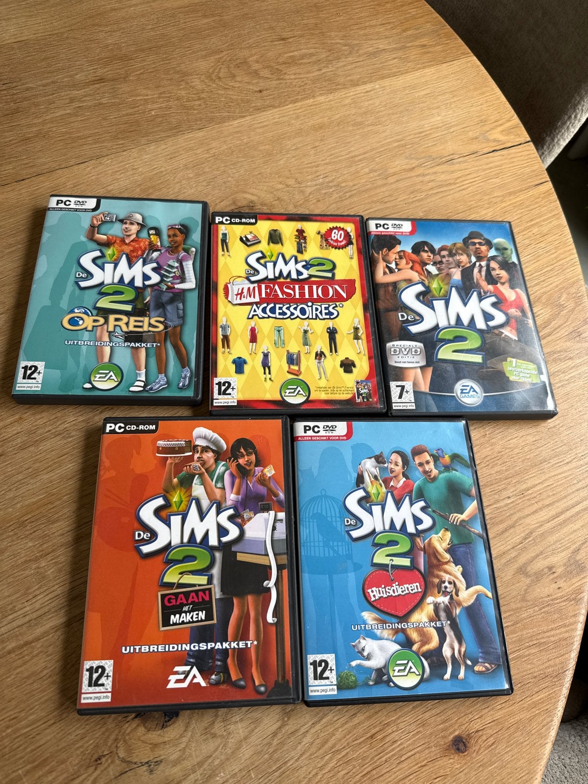 De Sims 2 PC Spellen Bundel - Uitbreidingspakketten, Gebruikt, 1 speler, Ophalen of Verzenden, Vanaf 12 jaar