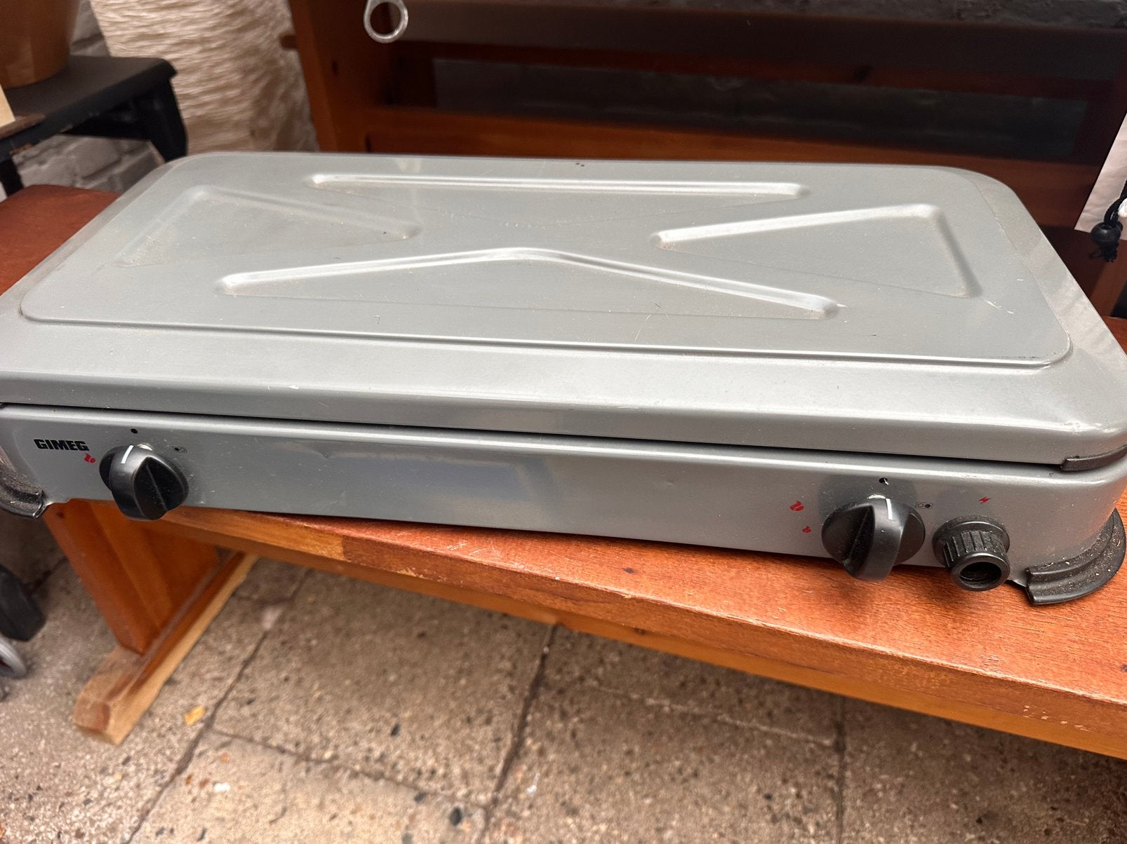 Gimeg 2-pits camping kooktoestel met deksel / windscherm, Caravans en Kamperen, Kampeeraccessoires, Ophalen, Gebruikt