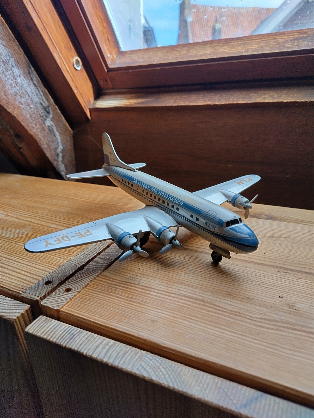 Blikken KLM Douglas DC-6B De Vliegende Hollander (Arnold), Ophalen, Gebruikt, Groter dan 1:72, Overige merken