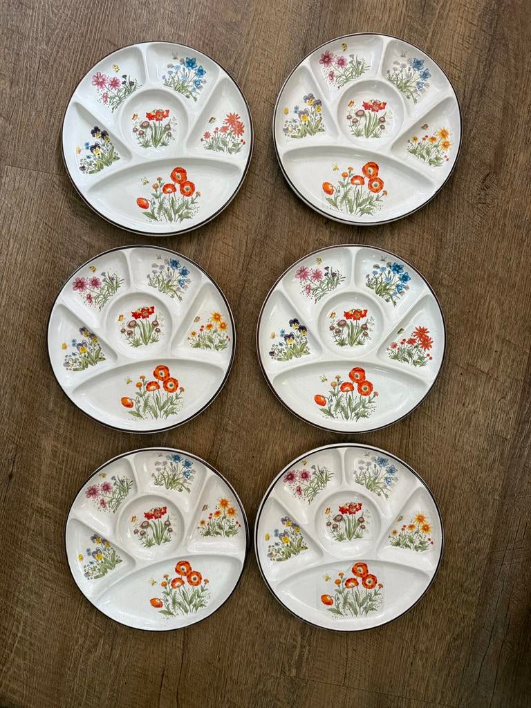Vintage fondue/gourmet borden met vakjes - set van 6, Gebruikt, Keramiek, Ophalen of Verzenden, Bord(en)