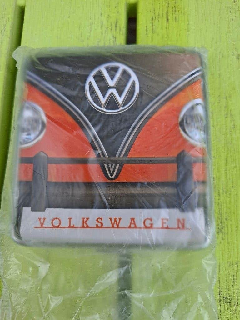Nieuw authentiek sigarettendoosje / sigarendoosje Volkswagen, Verzamelen, Rookartikelen, Aanstekers en Luciferdoosjes, Nieuw, Overige typen