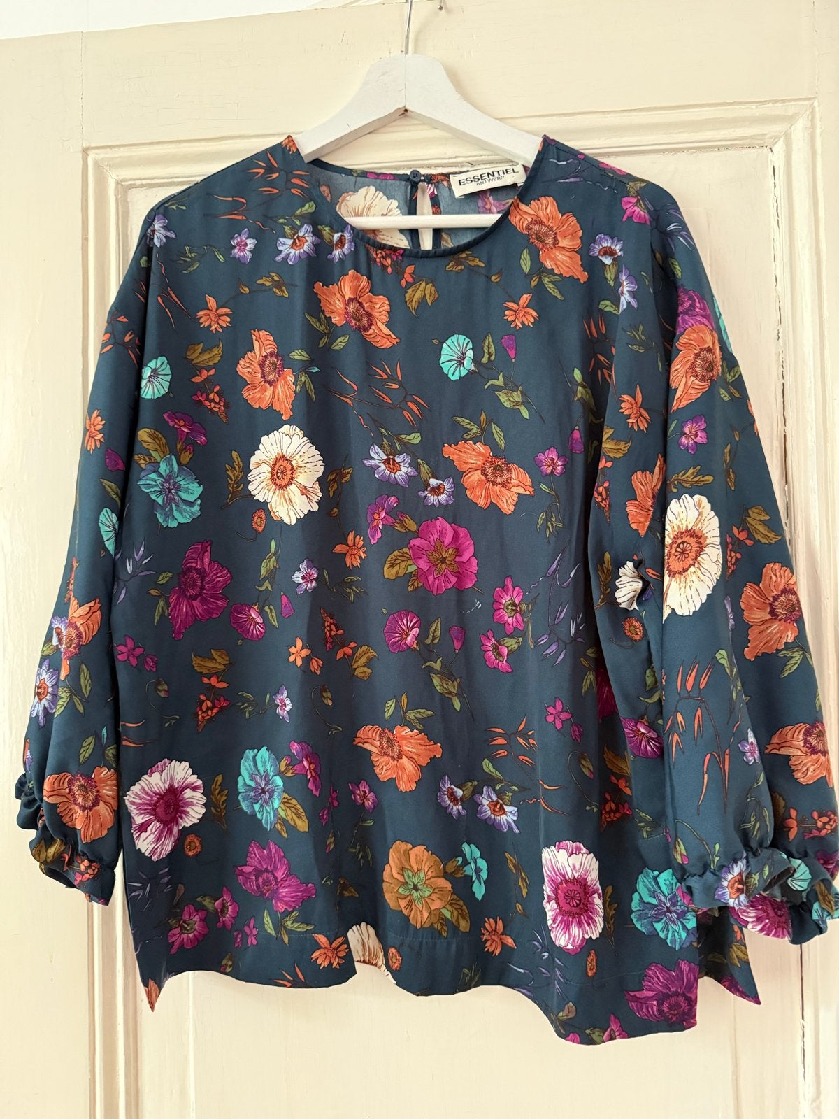 Essentiel Antwerp bloemenprint blouse maat M, Maat 38/40 (M), Meerkleurig, Ophalen of Verzenden, Zo goed als nieuw