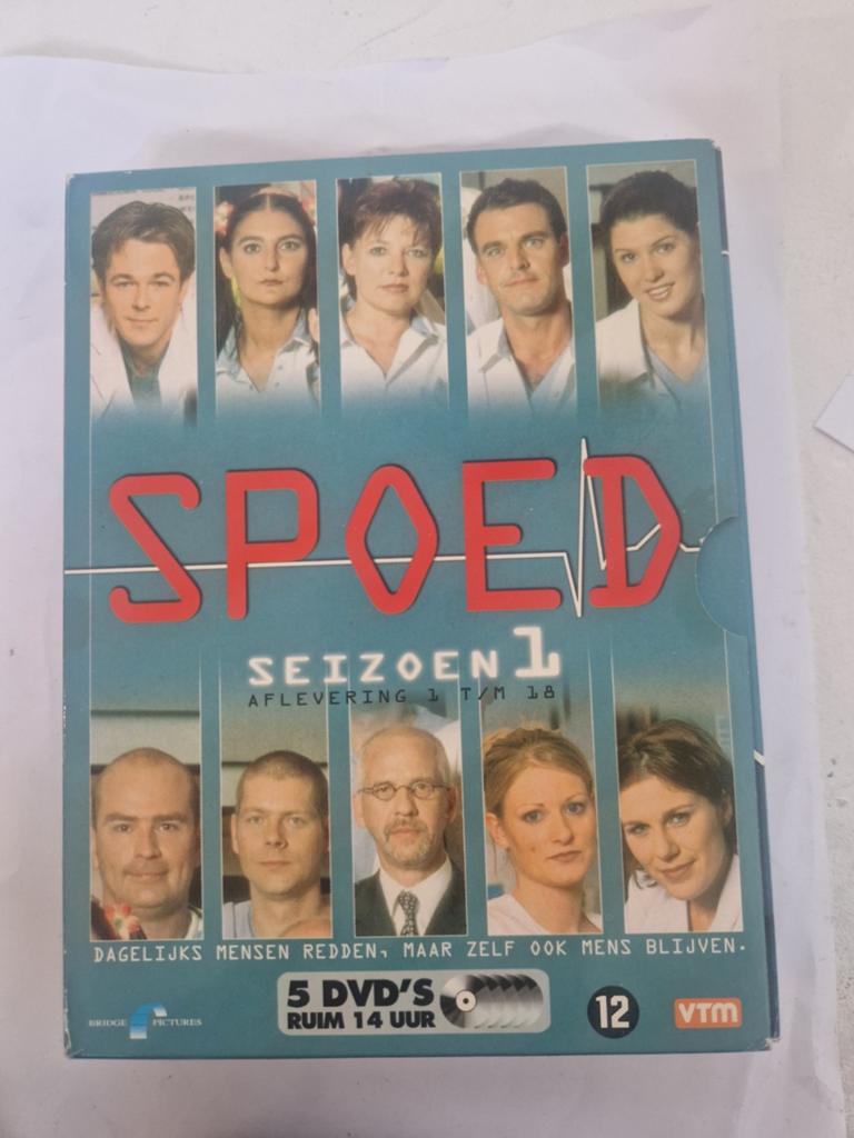 Spoed Seizoen 1 DVD Boxset - Aflevering 1 t/m 18, Cd's en Dvd's, Vanaf 12 jaar, Ophalen of Verzenden, Drama