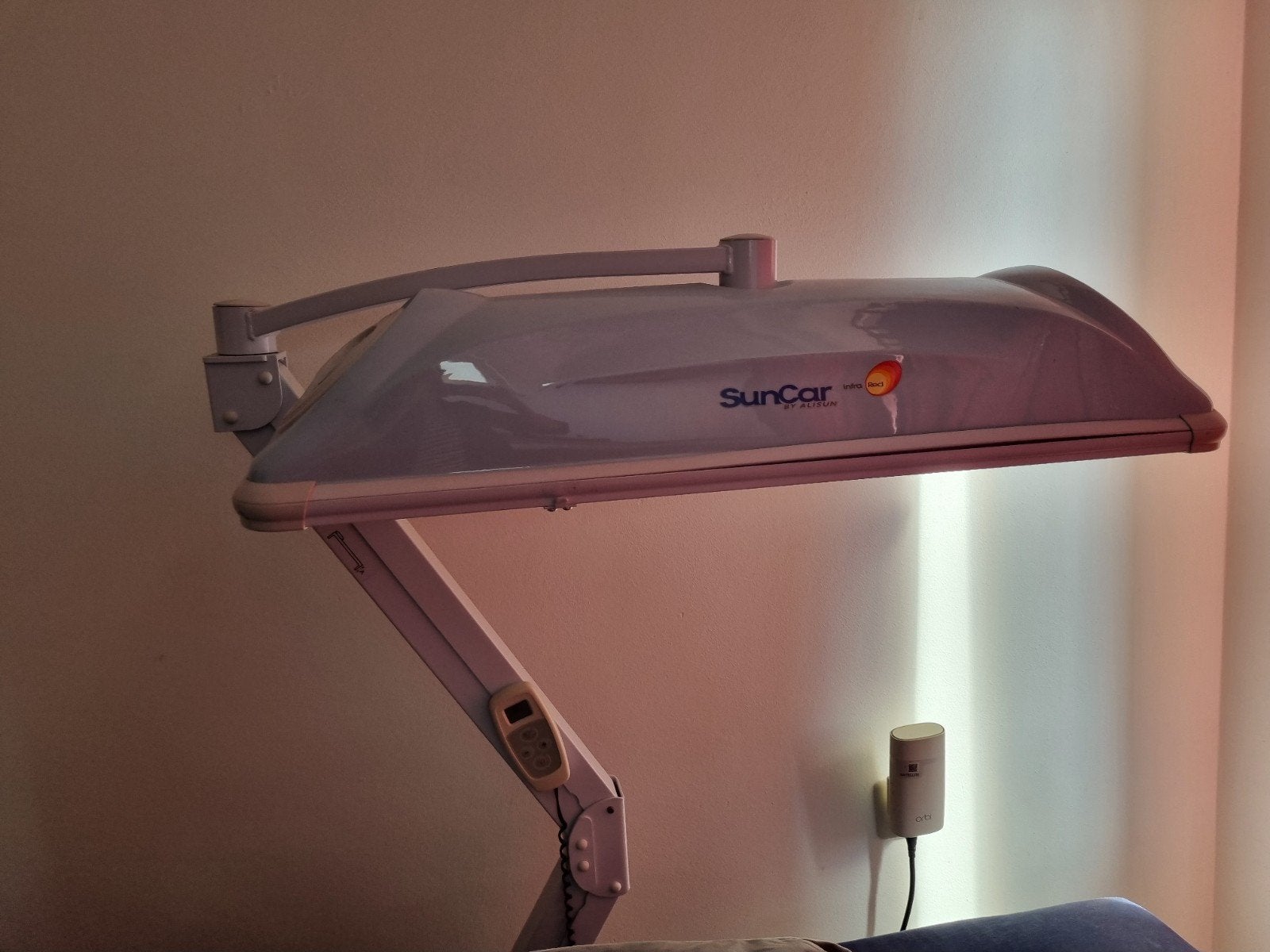 Mobiele zonnebank SunCar - Compact en Verplaatsbaar, Ophalen, Zonnebank enkelzijdig, Minder dan 10 lampen