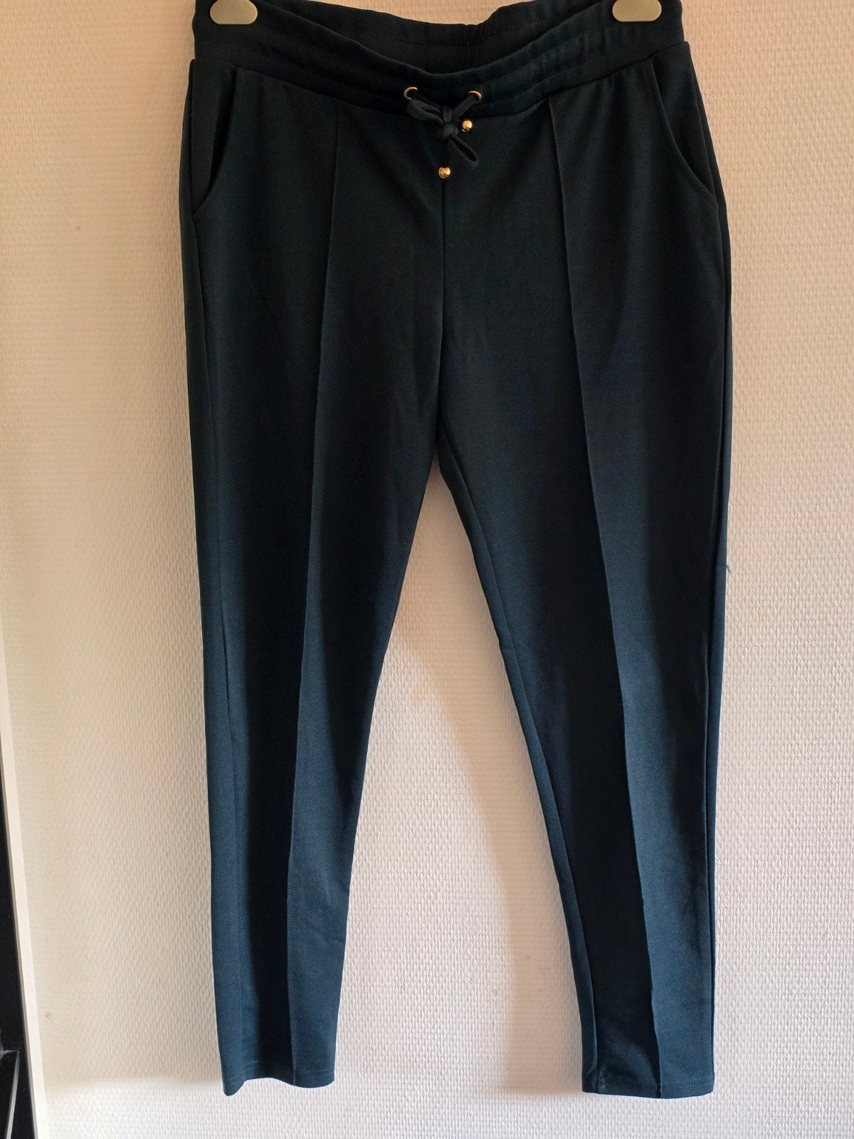 Dames Donkergroene broek met trekkoord - Maat L, Maat 42/44 (L), Ophalen of Verzenden, Lang, Groen