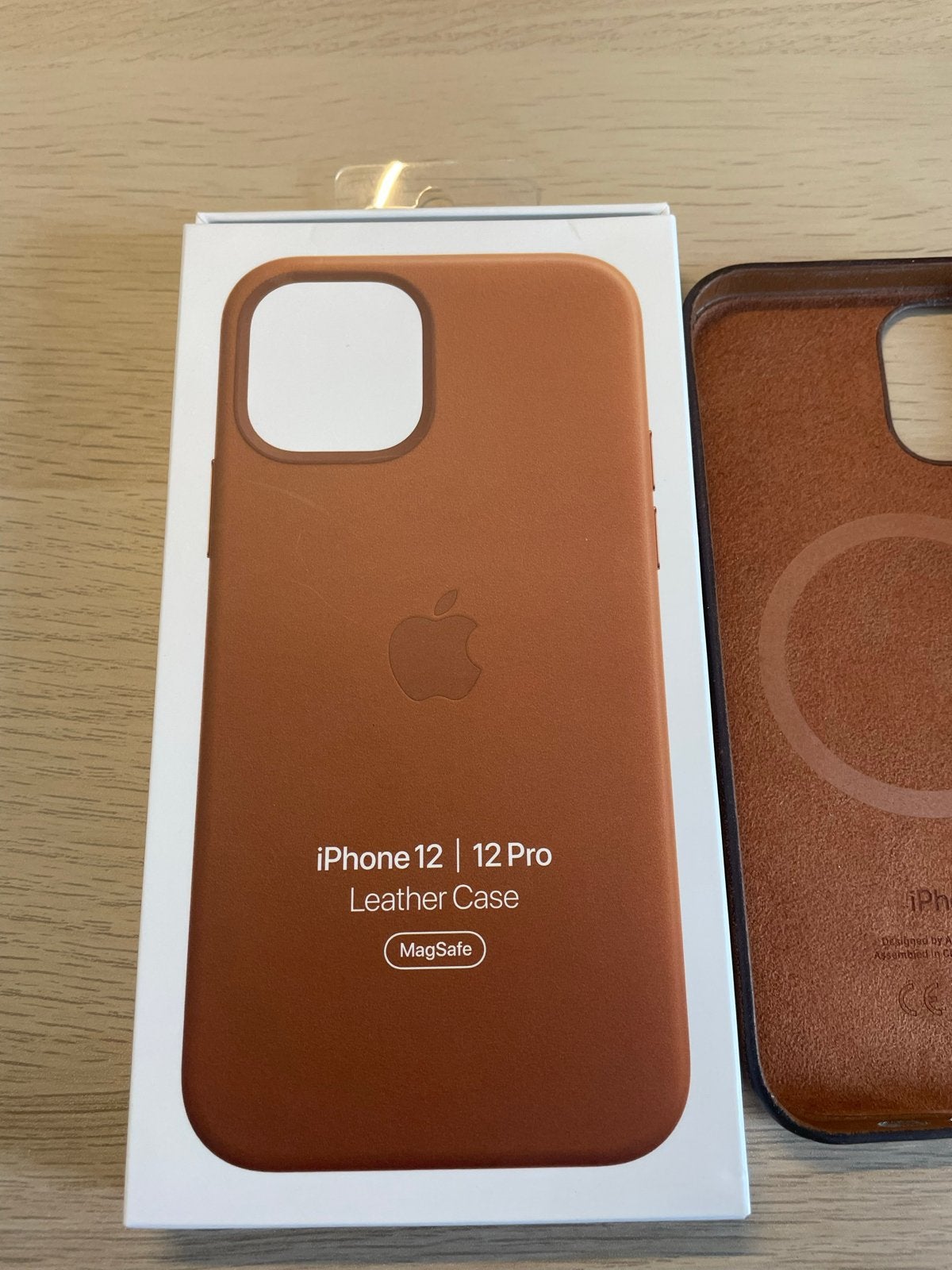 Apple iPhone 12/12 Pro Leren Hoesje - Saddle Brown, Gebruikt, MagSafe, Bruin, Hoesje of Tasje