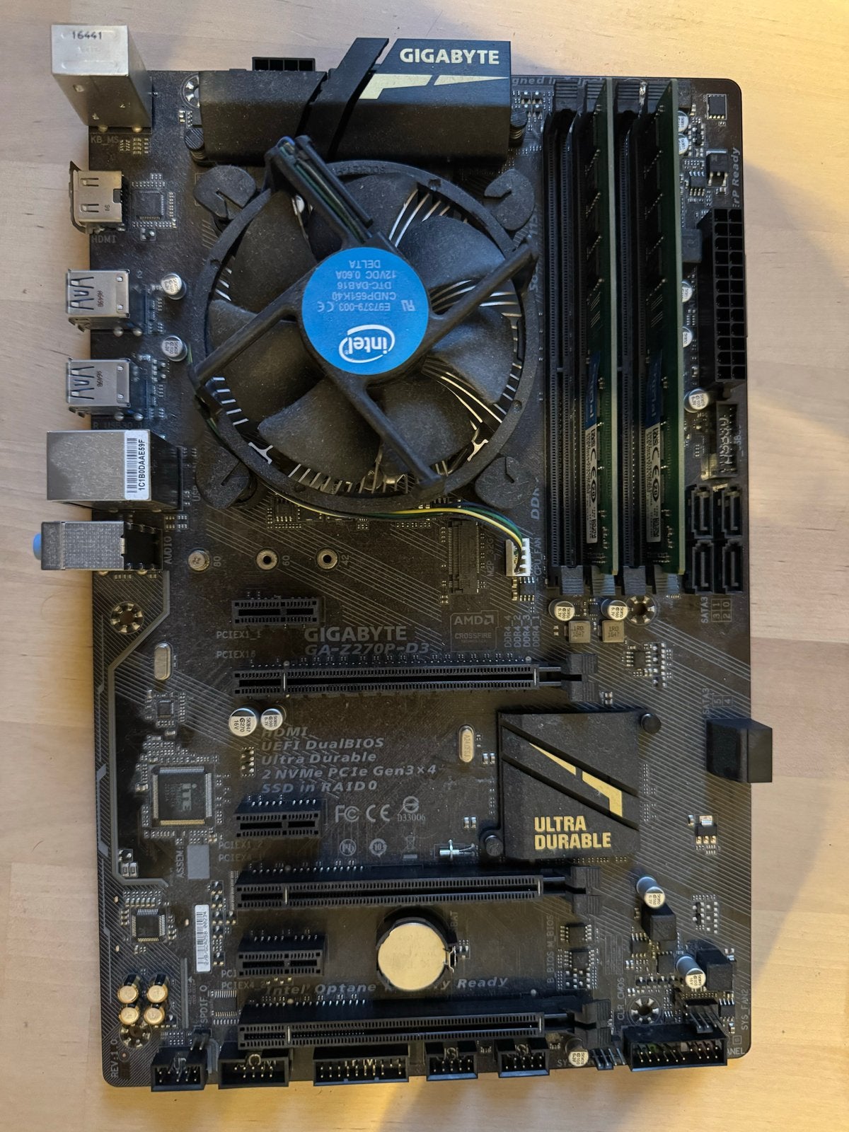 Gigabyte GA-Z270P-D3 moederbord + 8GB DDR4 + Intel processor, Computers en Software, Moederborden, Gebruikt, Intel, DDR4, Ophalen of Verzenden