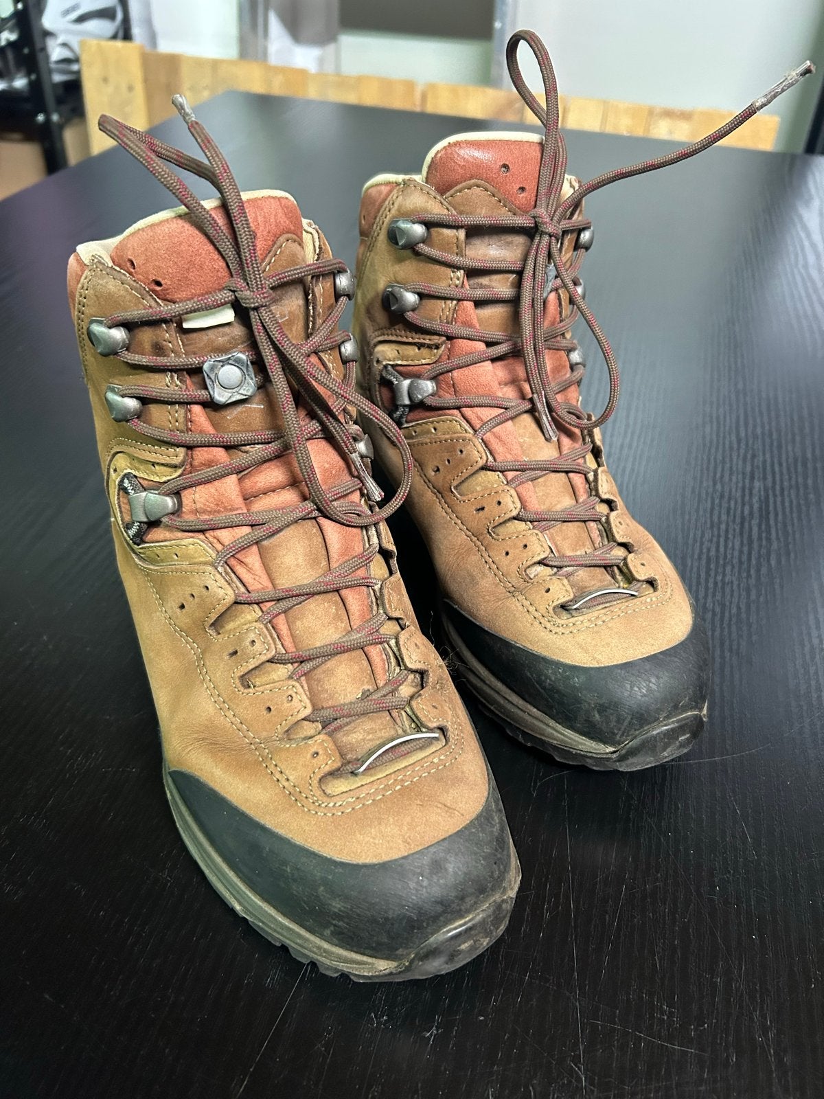Lowa wandelschoenen - Gebruikt, Sport en Fitness, Ophalen, Gebruikt, Schoenen