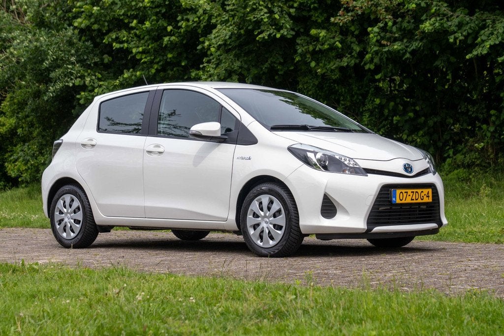 Toyota Yaris 1.5 Full Hybrid Aspiration 1e Eig. 37.800 km +N, Auto's, Toyota, Euro 5, Gebruikt, 4 cilinders, Origineel Nederlands